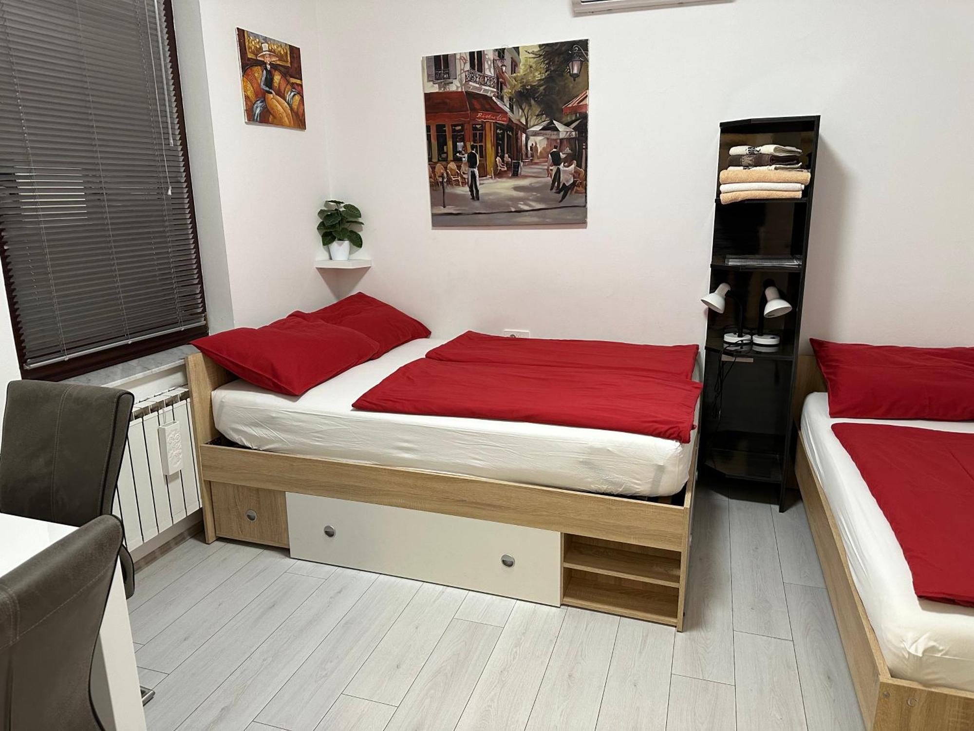 Leptir Hostel Zagreb Exterior photo